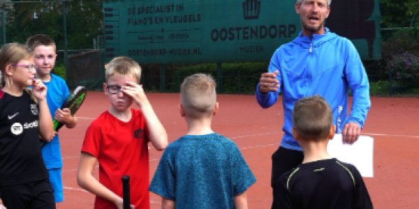 Foto: Introductieavond tennis bij Wezep Tennis & Padel